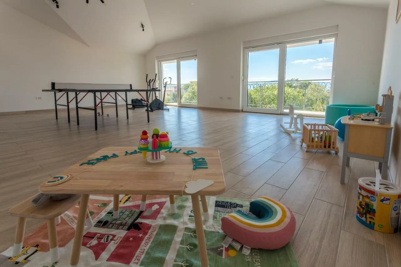 Luxury Villa Rivabel Malinska 0*,  Croácia