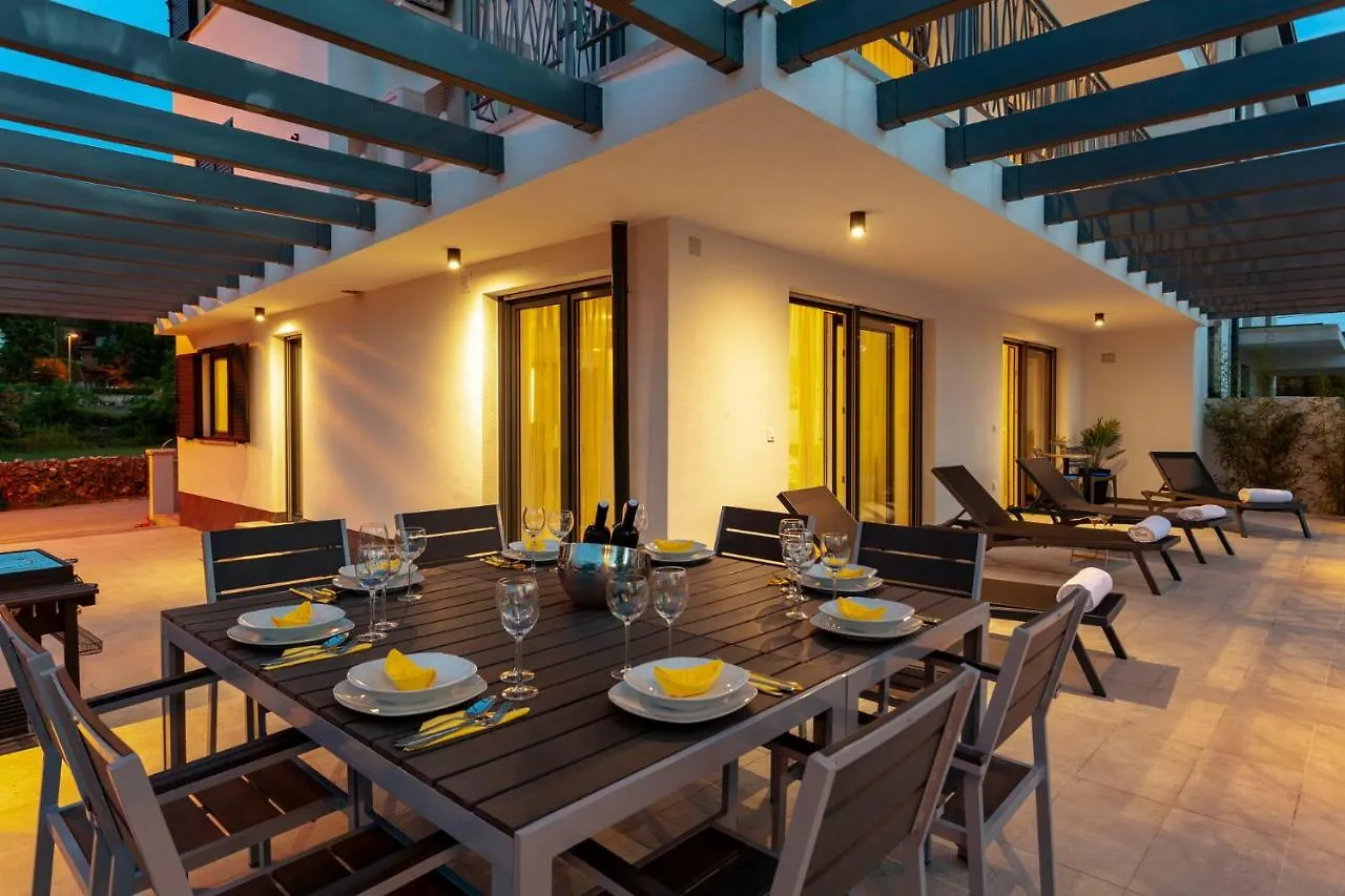 Luxury Villa Rivabel Malinska 0*,