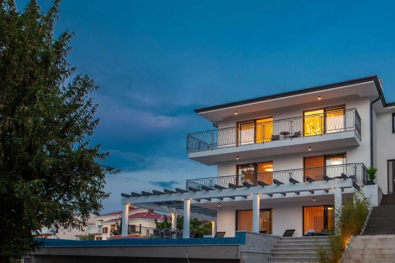 Luxury Villa Rivabel マリンスカ
